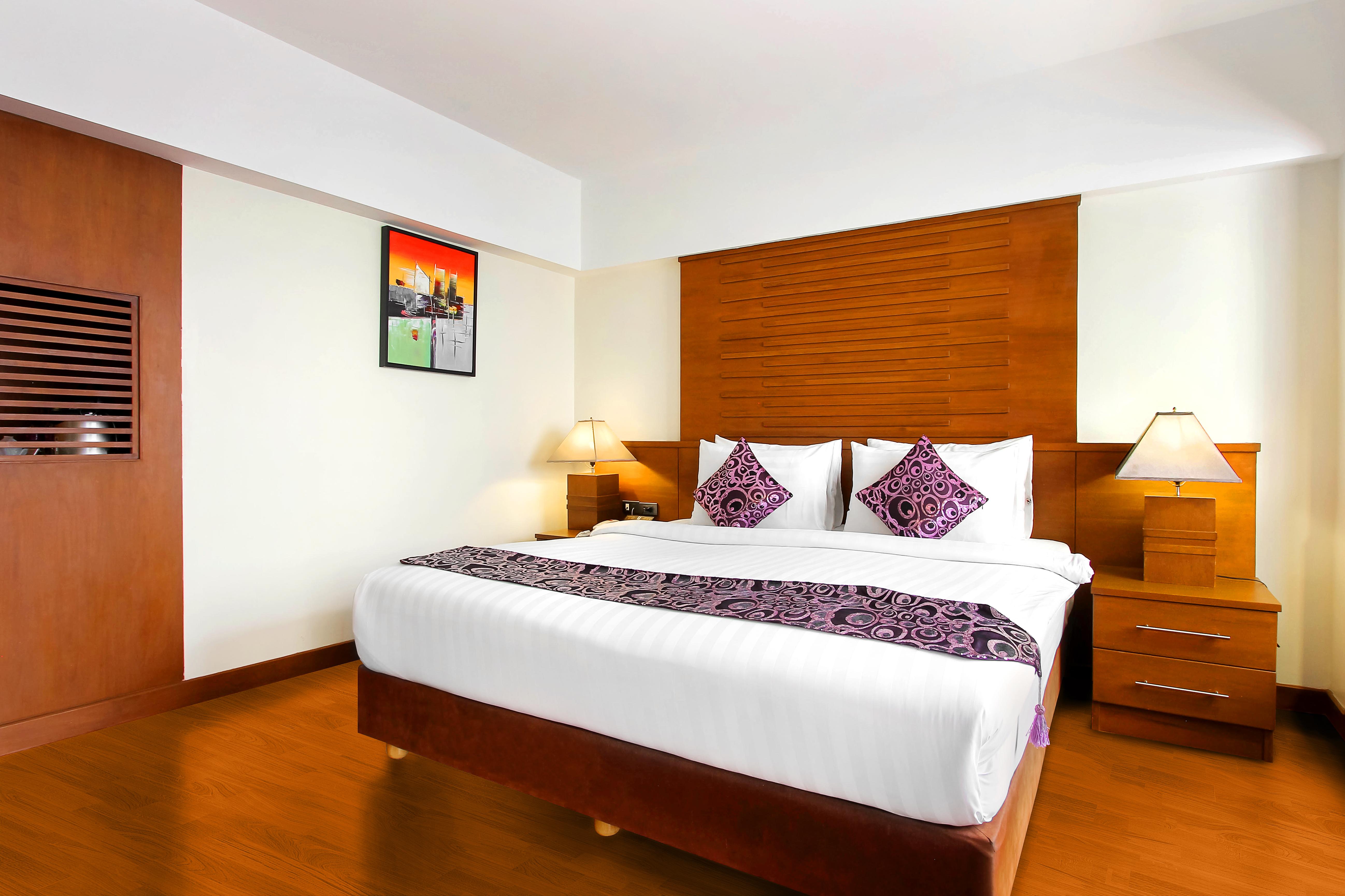 Bally Suite Sukhumvit Bangkok Exterior photo