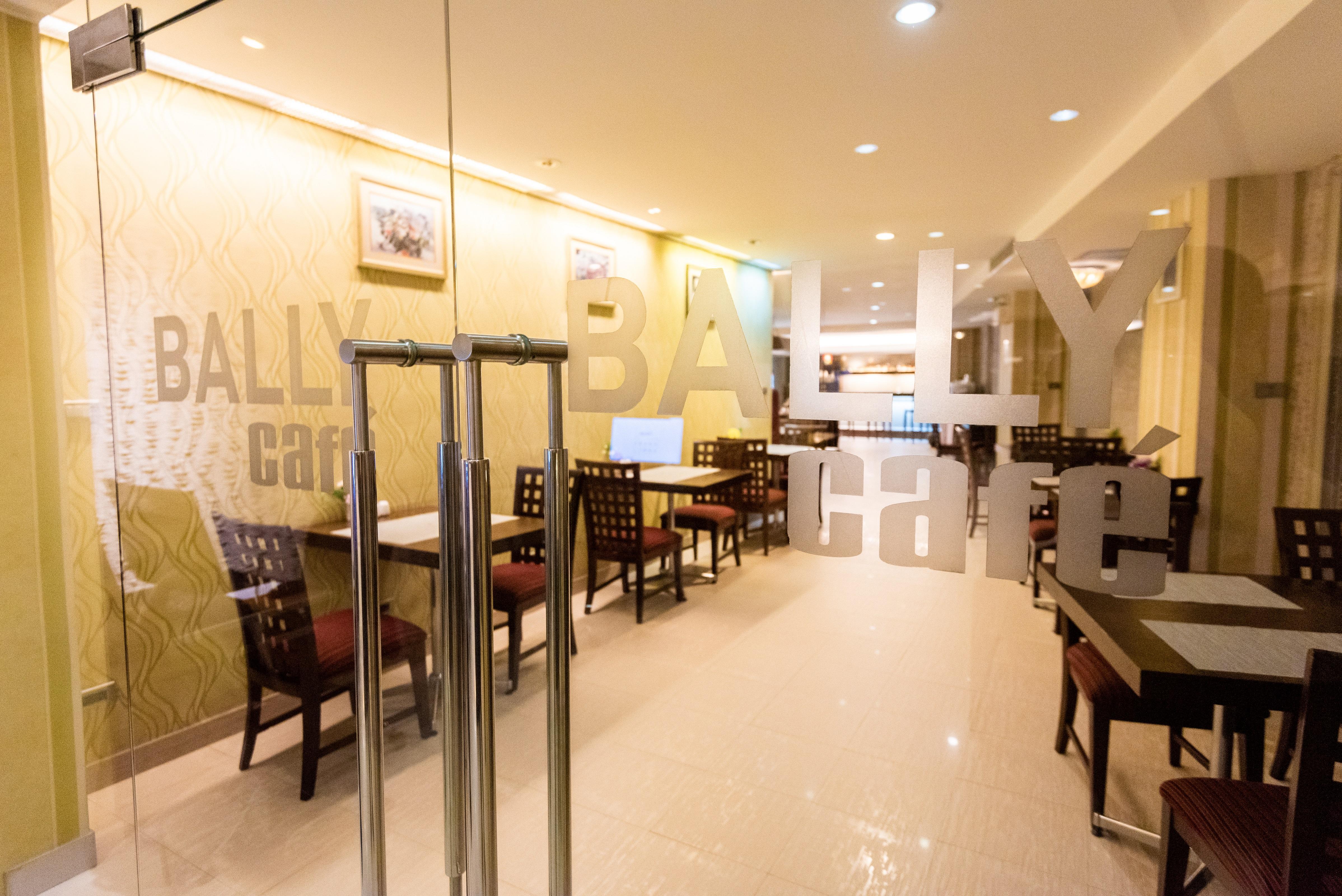 Bally Suite Sukhumvit Bangkok Exterior photo